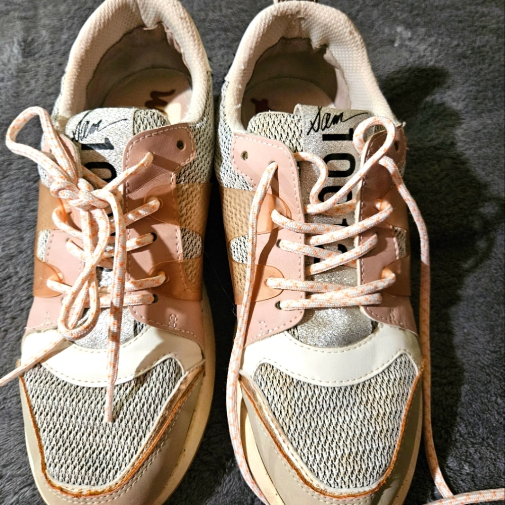 Sam Edelman Women's tennis shoes